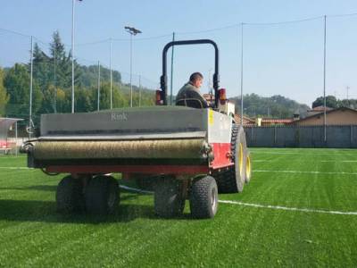 Manutenzione erba artificiale